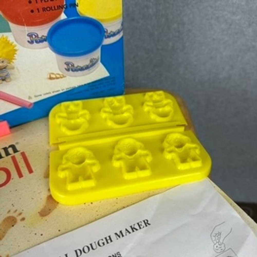 Vtg Adopt a Norfin Troll Maker Paradise Play Set with Molds NO‎ DOUGH - Picture 5 of 10